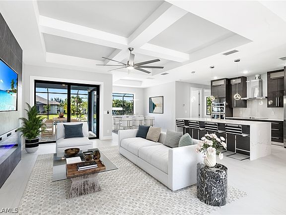 3rd image of 2025 SW 31st Terrace Cpe