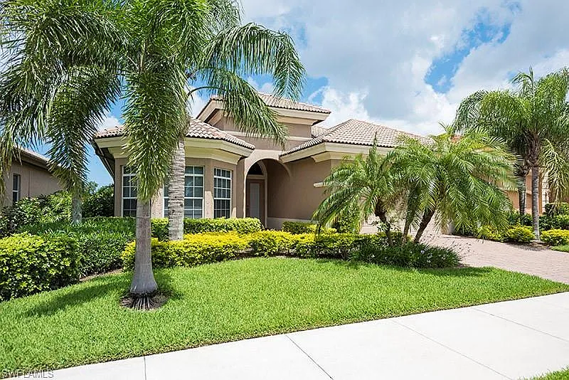 3 bed, 2.0 bath, 1694 sqft, $12,000 — Photo 3