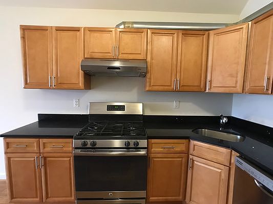 3rd image of 73-02 Ditmars Blvd #1A