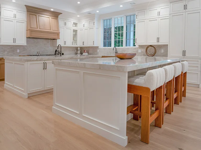 73 Wainscott Stone Rd — Photo 17