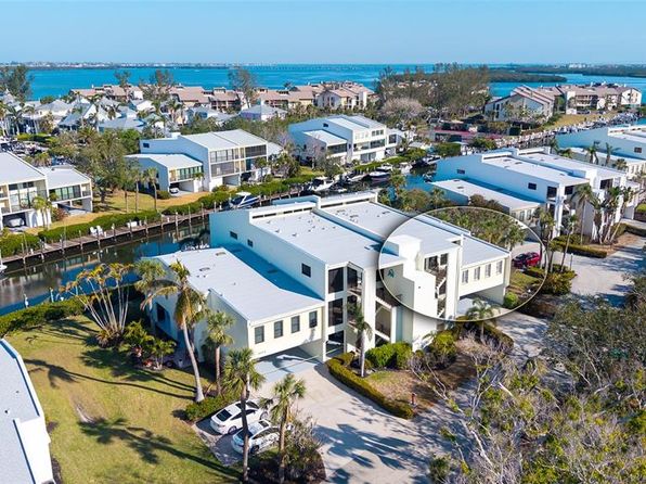 4104 128th St W APT 704, Cortez, FL 34215