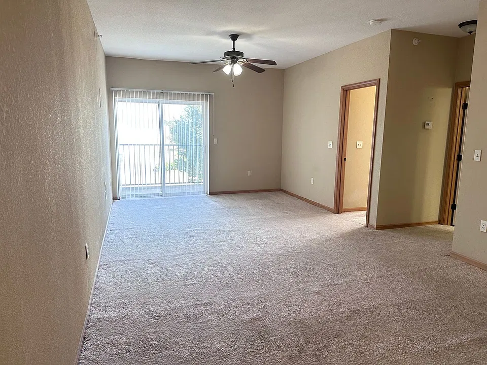 1 Bed | 1 Bath Apartment on the 3rd Floor in Grain Valley at the Creekside Village Apartments w/ ...