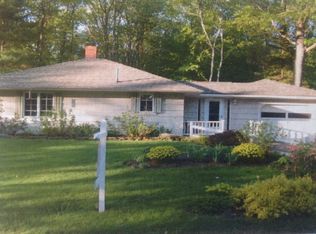 5 Pine Rd, Falmouth, ME 04105