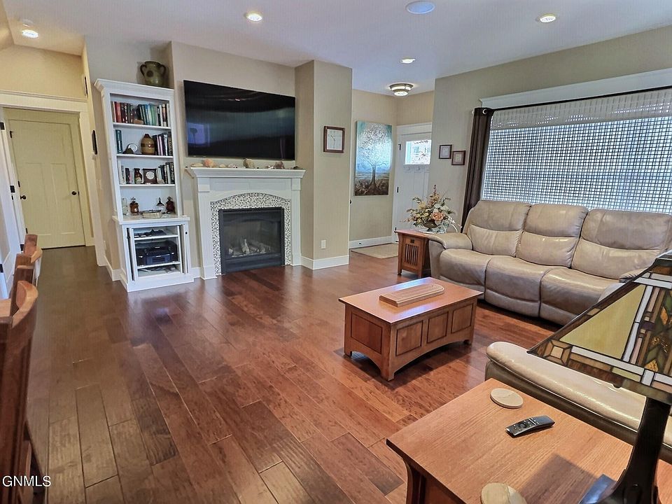 4913 Souris St, Bismarck, ND 58503 Zillow