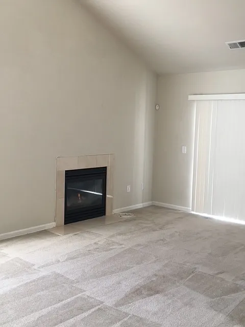 2 bed, 1200 sqft, $2,795 — Photo 3