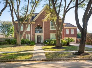 3015 Silent Spring Dr, Sugar Land, TX 77479