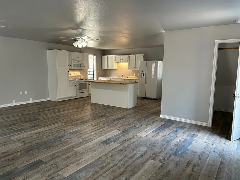 293 Harrell Rd — Photo 2