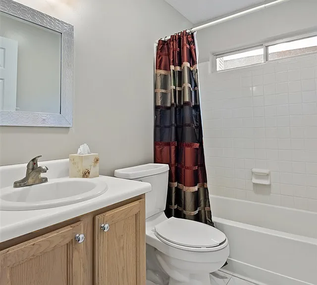 5355 Saint Ives Ln — Photo 7