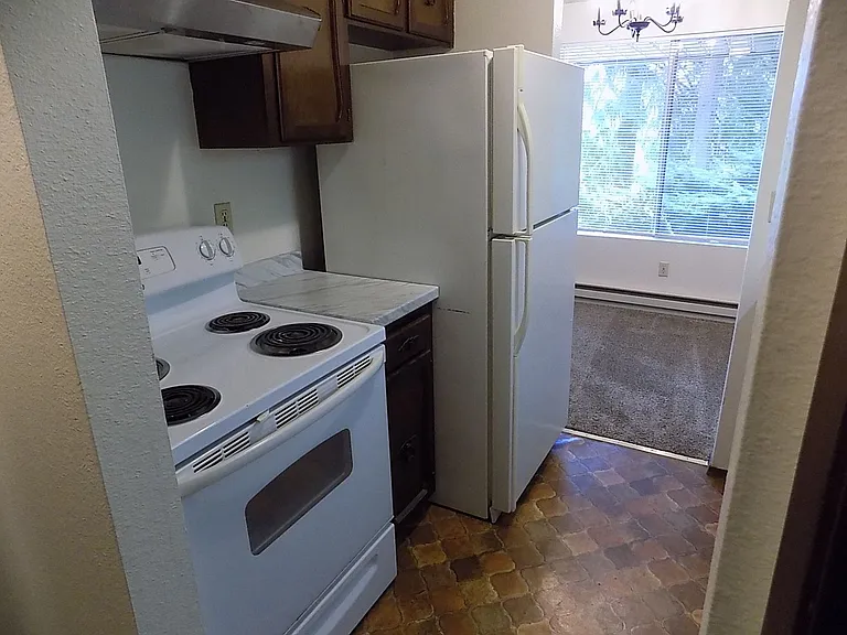 4142 Kimberly Way — Photo 6