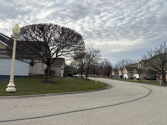 4th image of 10429 Elderberry Ln