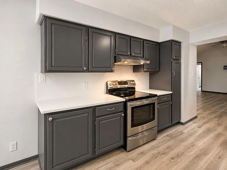 1105 Apache Dr — Photo 7