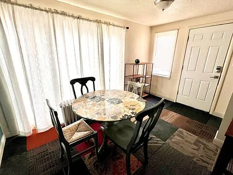 430 1/2 Elias Ave — Photo 2
