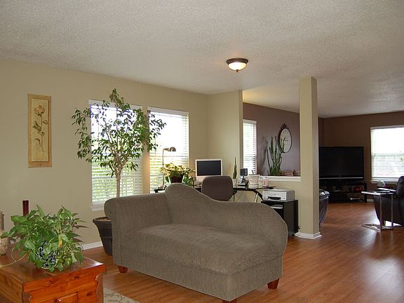 4th image of 5922 Saybrooke Ct