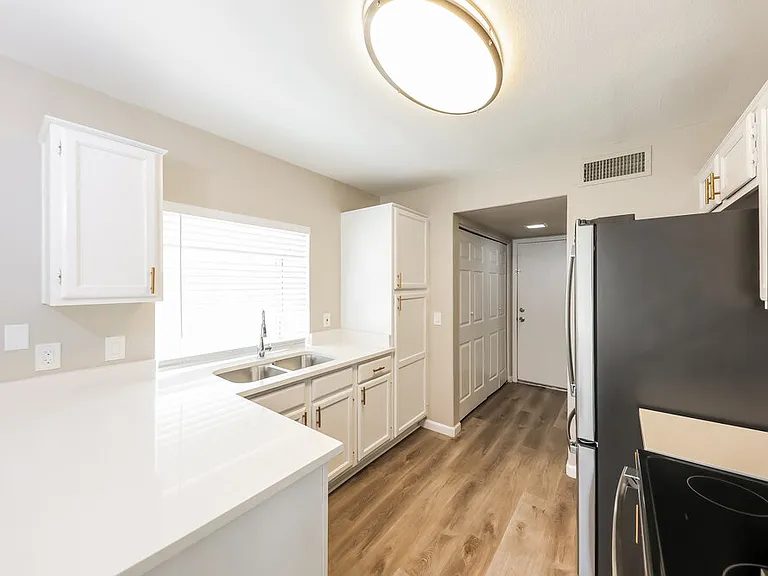 3630 W Escuda Dr — Photo 7
