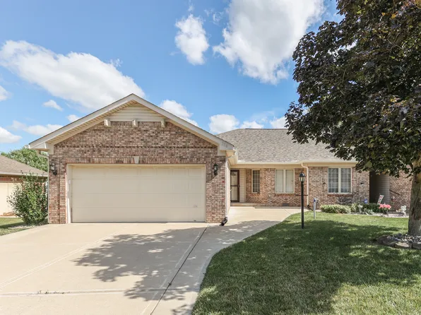 556 Silver Fox Ct, Indianapolis, IN 46217