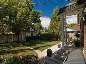 4th image of 1472 E Roosevelt Ave