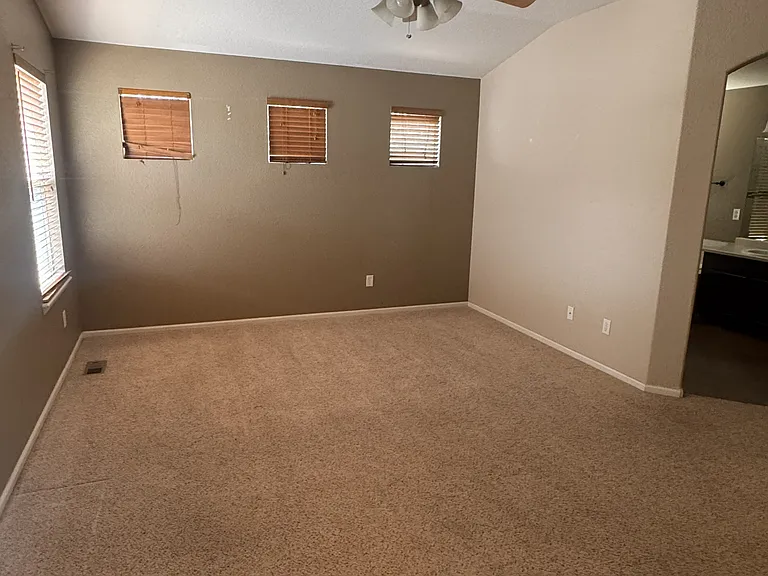 10044 Franklin St — Photo 10