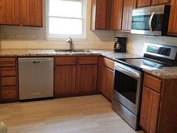 5th image of 7121 S 137th Ave