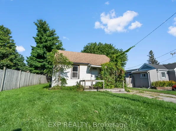 5098 Drummond Rd, Niagara Falls, ON L2E 6E4