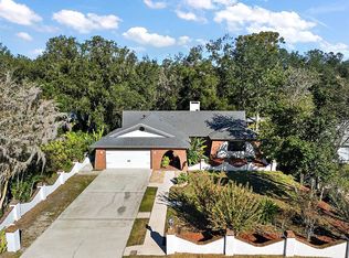 4219 Magnolia Ave, Leesburg, FL 34748