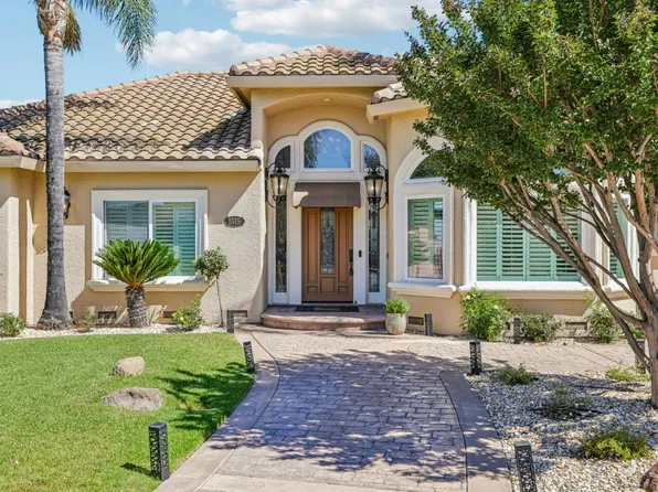 1515 S Ridgemark Dr, Hollister, CA 95023
