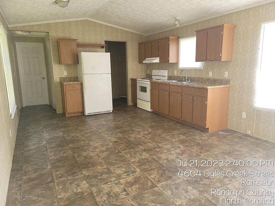 2nd image of 4604 Ogles Creek St