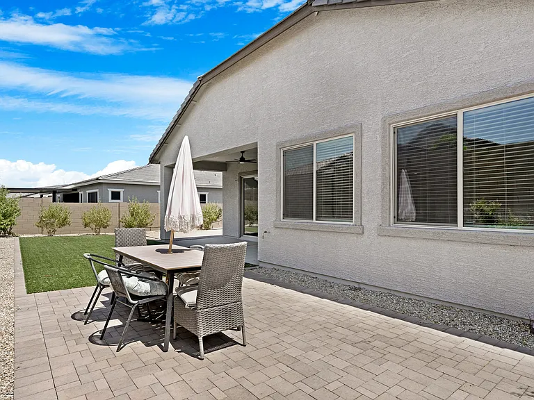 20132 W Catalina Dr — Photo 38