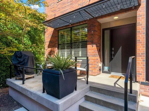 1321 E Sutter Walk, Sacramento, CA 95816