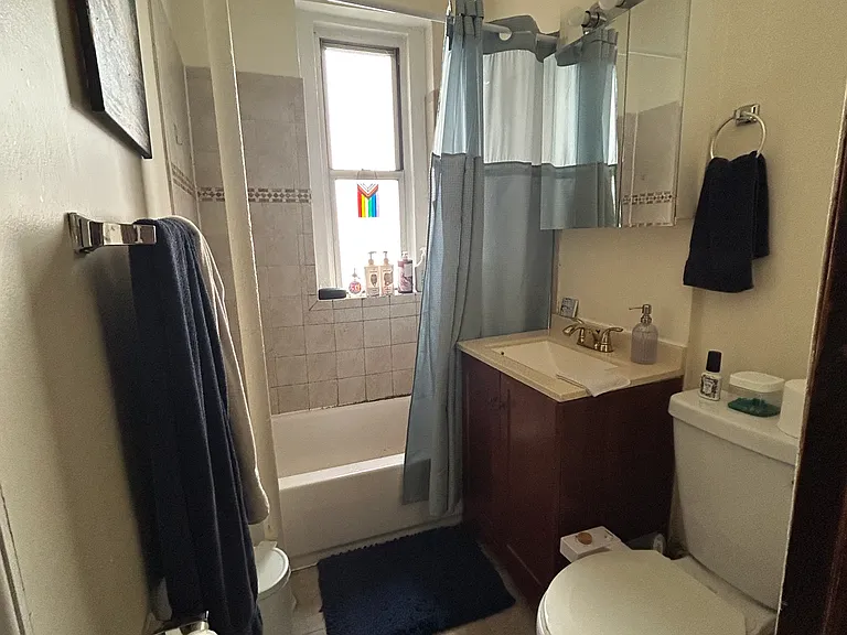 14 Broadway Ter #C — Photo 11