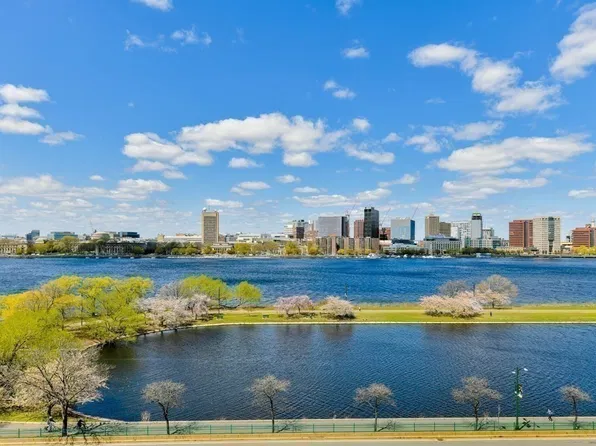330 Beacon St APT A81, Boston, MA 02116