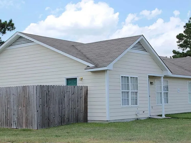 Highlander Rentals — Photo 4