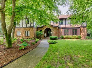 1355 Cornell Dr SE, Grand Rapids, MI