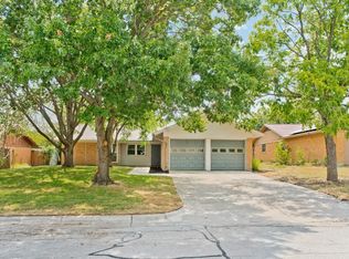 2952 Portales Dr, Fort Worth, TX 76116