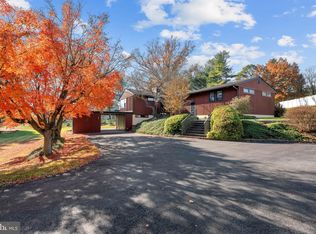 711 Nottingham Rd, Newark, DE 19711