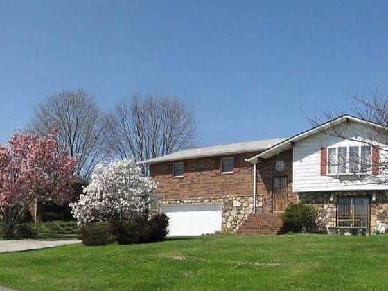1st image of 2316 Brandon Ln