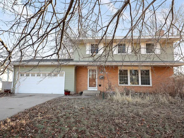 6301 Bethia Ln, Minneapolis, MN 55428