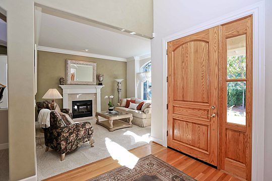 4th image of 6 Whitfield Ct