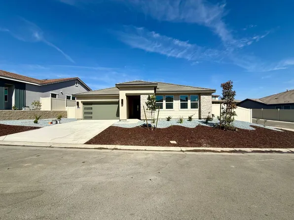 8111 Cottonwood Dr, Friant, CA 93626