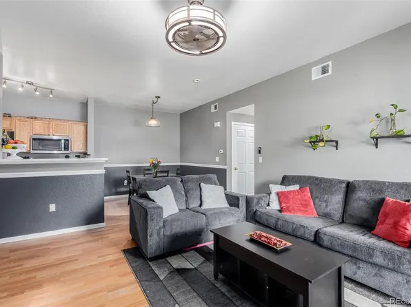 911 S Zeno Way #108, Aurora, CO 80017