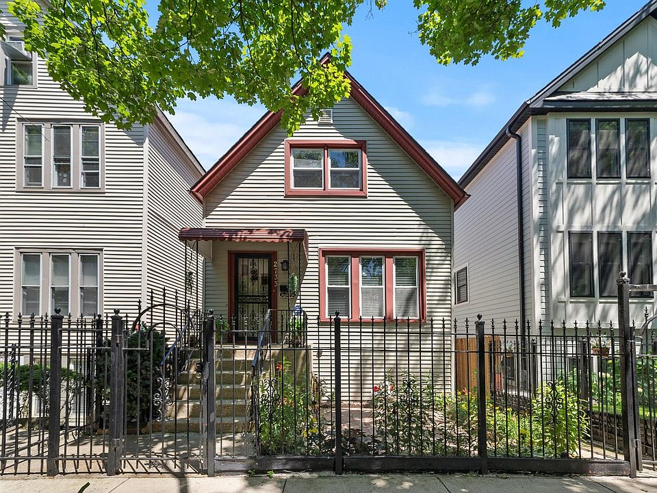 1st image of 2733 N Artesian Ave