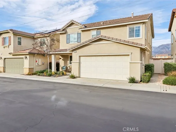 1440 Chinaberry Ln, Beaumont, CA 92223