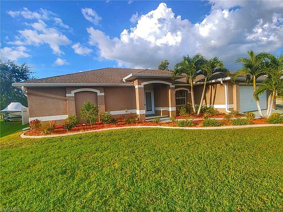 3rd image of 1133 SW 41st St