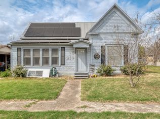 300 N Rio Grande St, Granger, TX 76530