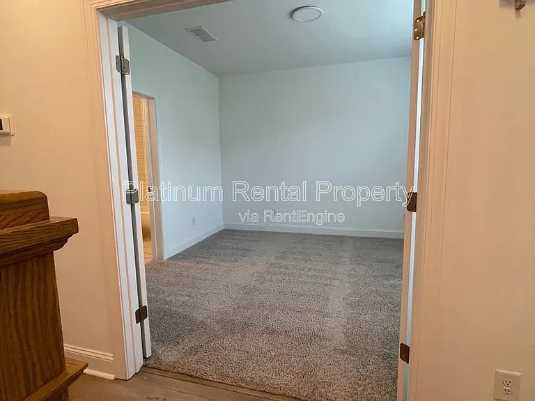5221 Riden Ct — Photo 8