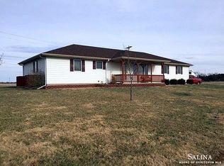 959 Morning Glory St, Minneapolis, KS 67467