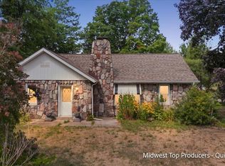 373 N Main St, Casnovia, MI 49318