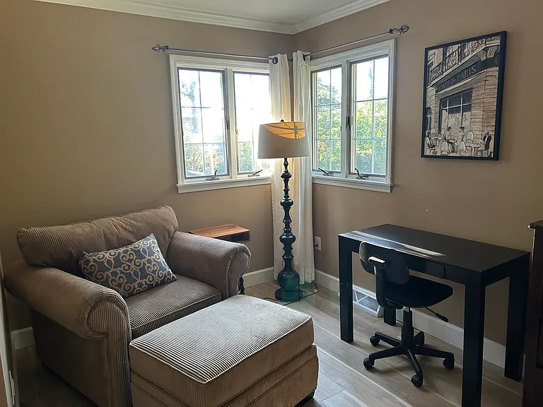maseter sitting area and desk