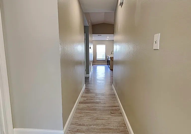 2709 Manor Hill Dr — Photo 9