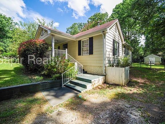 2nd image of 771 McLendon Dr
