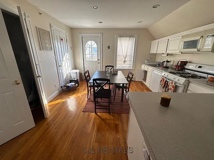 163 Willow Ave #3 — Photo 9